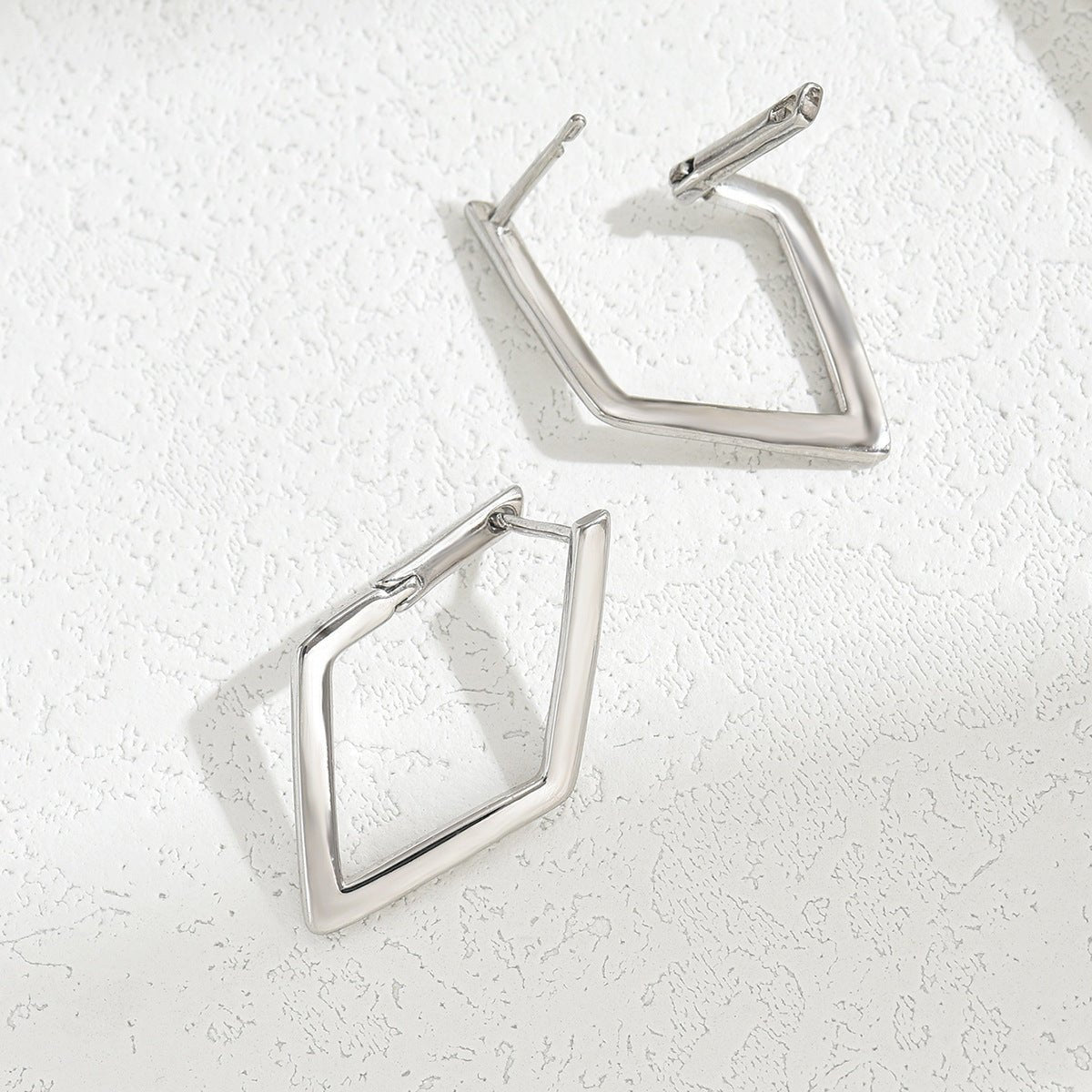 Elegant Geometric Quadrilateral Design Drop Earrings for Women, Inlaid Zircon